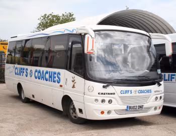 Toyota Coaster BB50R Caetano Optimo V [UK-spec] (C24F) '06.2000–04.2002