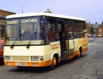Toyota Coaster HB31R Caetano Optimo [UK-spec] (C18F) '09.1987–12.1990