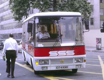 Toyota Coaster HB31R Caetano Optimo [UK-spec] (C18F) '09.1987–12.1990