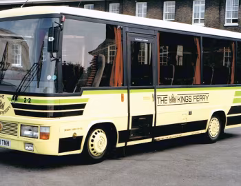 Toyota Coaster HB31R Caetano Optimo [UK-spec] (C20F) '04–06.1988