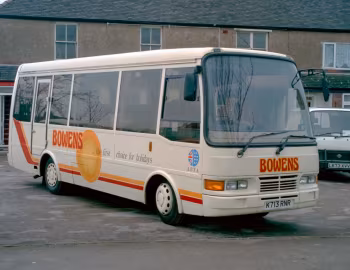 Toyota Coaster HDB30R Caetano Optimo II [UK-spec] (C18F) '12.1990–06.1993