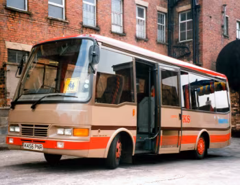 Toyota Coaster HDB30R Caetano Optimo II [UK-spec] (C18F) '12.1990–06.1993