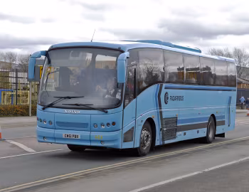 Volvo B10M-62 Caetano Enigma [UK-spec] (C51Ft) '12.2001–04.2002
