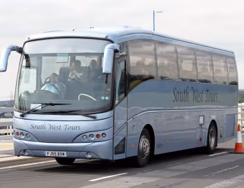 Volvo B12B Caetano Enigma [UK-spec] (B57F) '10.2005–04.2006