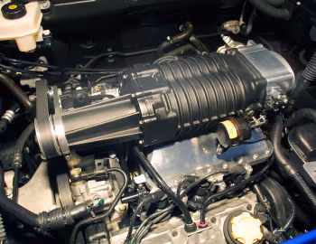 Sob o capô Callaway Land Rover Freelander Supercharged '11.2001