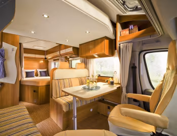 Intérieur 2011–12 Carado T 348 '2010–12
