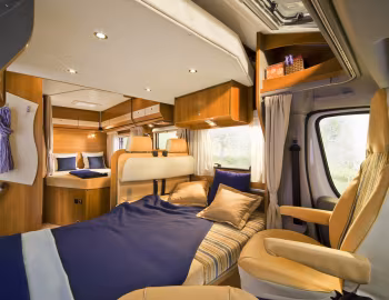Interior 2011–12 Carado T 348 '2010–12