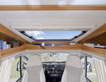 Interior 2014 Carado T 447 '2013–14