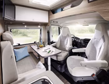 Interior 2018–19 Carado Vlow '2017–19