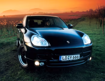 Cargraphic Porsche Cayenne (955)