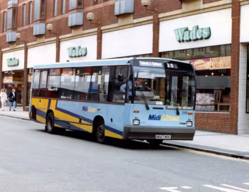 Dennis Dart 9SDL3002 Carlyle Dartline C26 [UK-spec] (B35F) '12.1990–04.1991