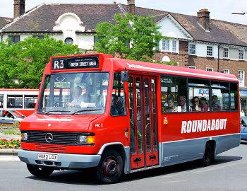 Mercedes-Benz 811 D Carlyle C17 [UK-spec] (B28F) '08.1990
