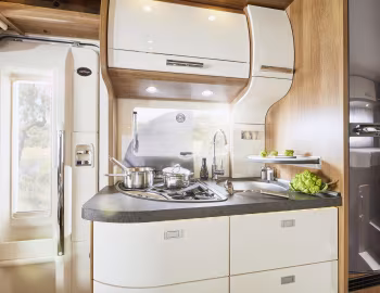 Intérieur 2019 Carthago c-tourer I 141 LE '2018–19