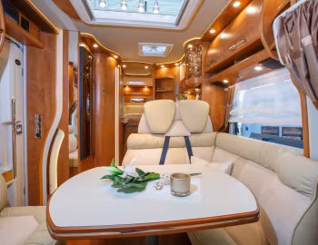 Interior 2017–18 Carthago chic c-line T 4.9 LE '2016–18