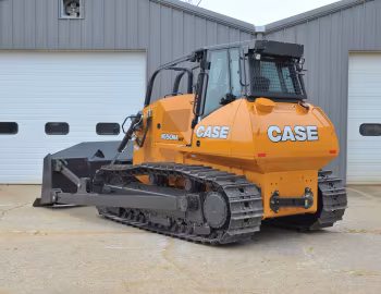 Case 1650M XLT '2013–pr.