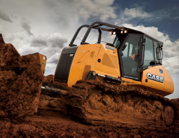 Case 1650M XLT '2013–pr.