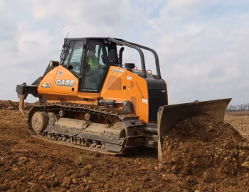 Case 2050M XLT '2013–pr.