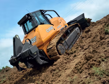 Case 2050M XLT '2013–pr.