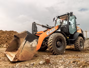 Case 221F Evo '2023–pr.