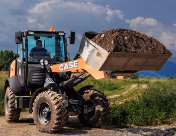 Case 221F Evo '2023–pr.
