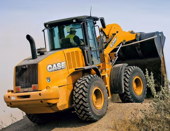 Case 621F '2013–16