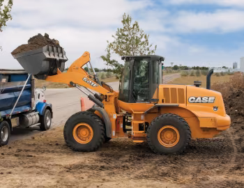Case 621F '2013–16