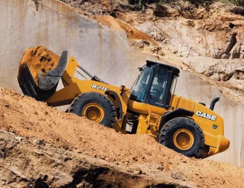 Case 821E '2007–11