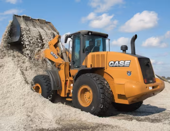 Case 821F '2011–16