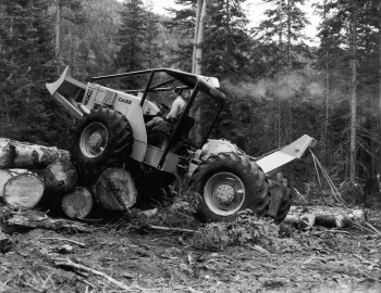 J.I. Case-Beloit 300 Skid King '01.1968–12.1969