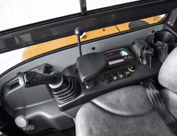 Interior Case CX37C '2017–pr.