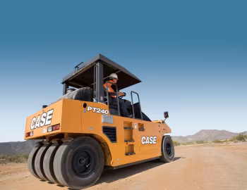 Case PT240 '2011–pr.