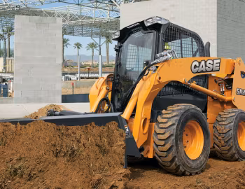 Case SR220 '2011–20