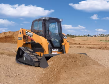 Case TR320 '2011–15