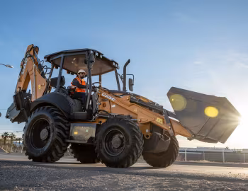 Case Utility Plus '2023–pr.