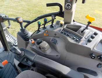 Intérieur Case IH Farmall 120U [North America] '2016–pr.