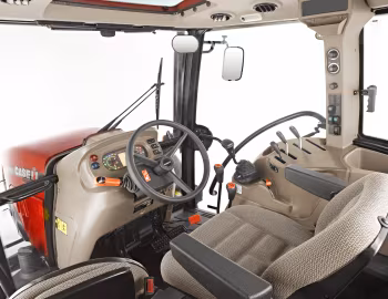 Інтер'єр Case IH Farmall 85A [UK-spec] '2012–н.ч.