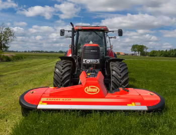 Case IH Puma 145 CVX '2010–15