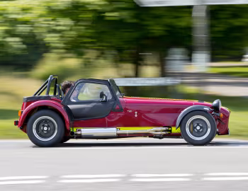 Caterham Seven 620 R [UK-spec] '2013–pr.