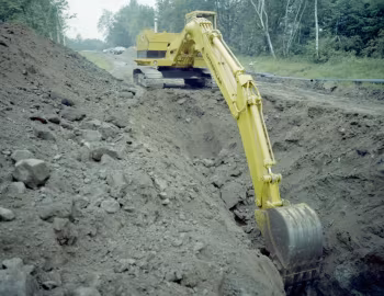 Caterpillar 225 '1972–????