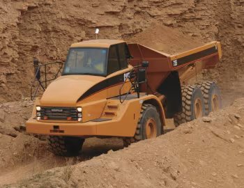 Caterpillar 735 '2001–12