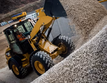 Cat 906M '2015–pr.