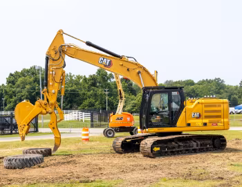 Cat 320 [Worldwide] '2021–pr.