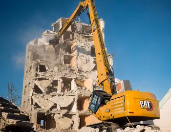 Cat 352 UHD [Worldwide] '2020–pr.