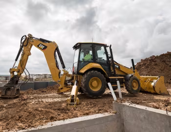 Cat 440 [North America] '11.2018–pr.