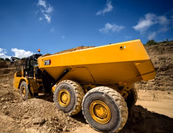 Cat 730 '2025–pr.