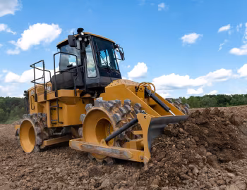 Cat 815 [Worldwide] '04.2021–pr.