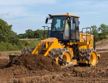 Cat 815 [Worldwide] '04.2021–pr.
