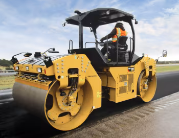 Caterpillar CB66B [North America] '11.2015–????