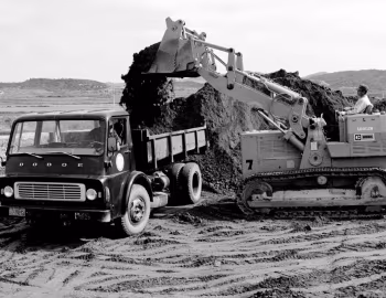 Dodge K-Series, Caterpillar 955K