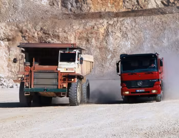 Caterpillar 700-Series Off-Highway Trucks, Mercedes-Benz Actros